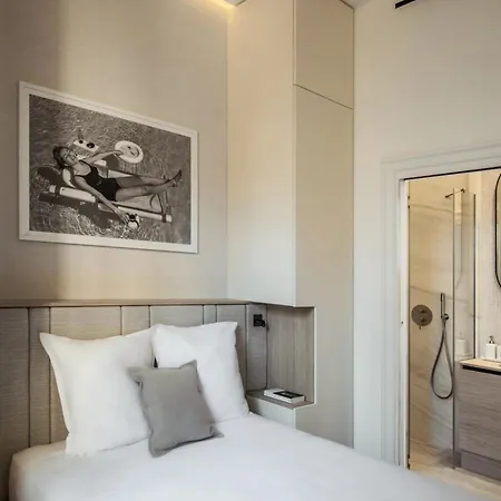 106 Antibes - Luxurious 4-bedroom Rue D'antibes Cannes