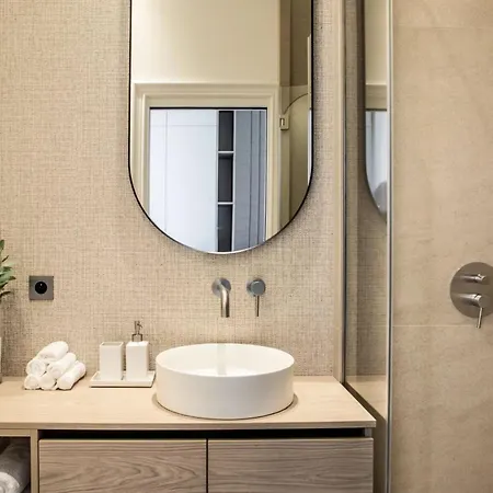 106 Antibes - Luxurious 4-bedroom Rue D'antibes * Cannes